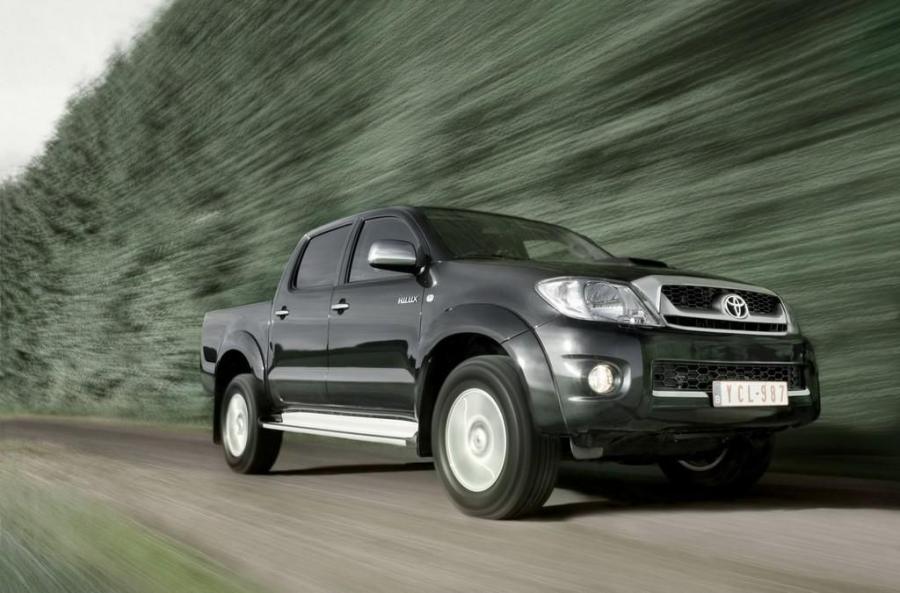  Toyota Hilux 2009 года  (фото 15 из 25)